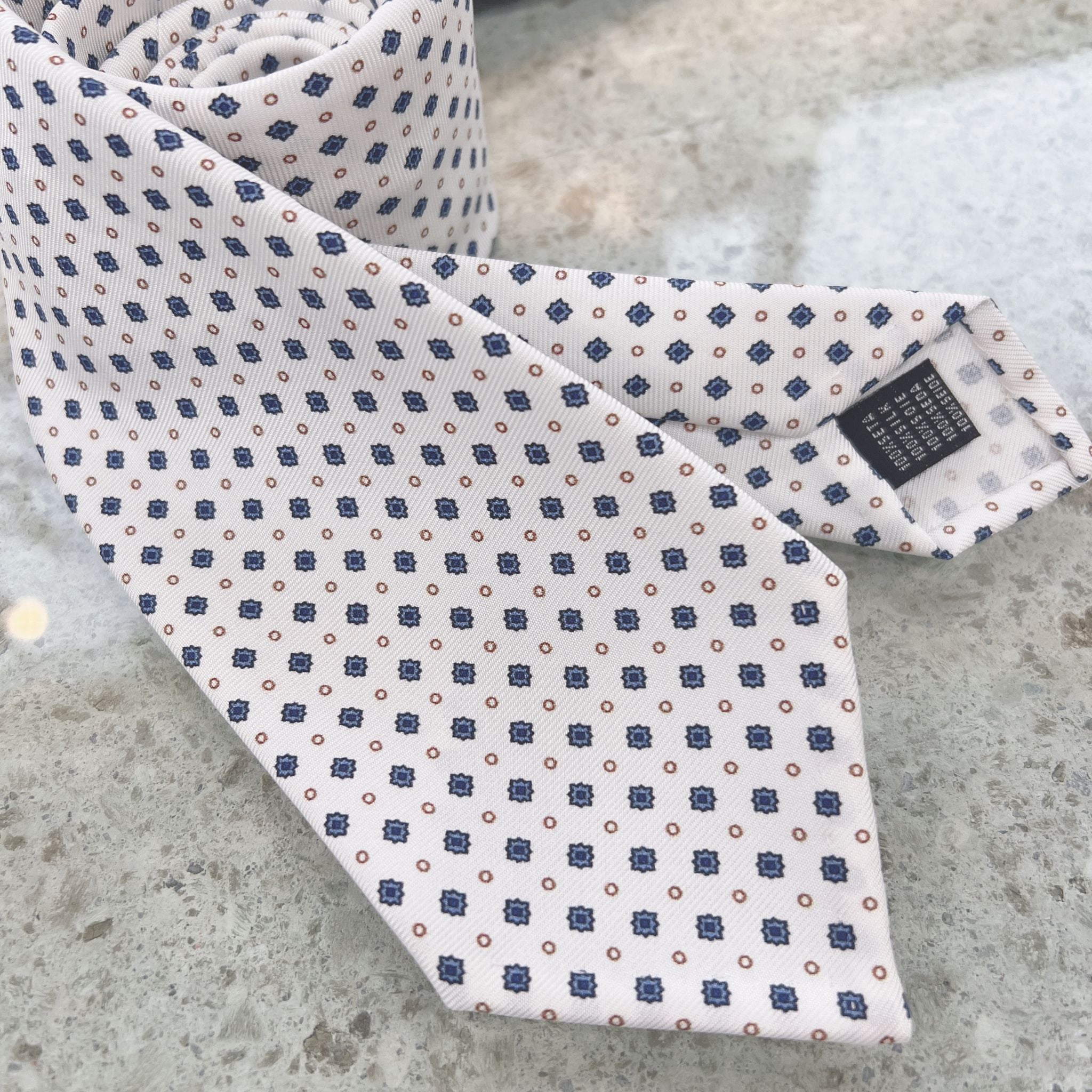 セッテピエゲ  小紋タイ ホワイト206