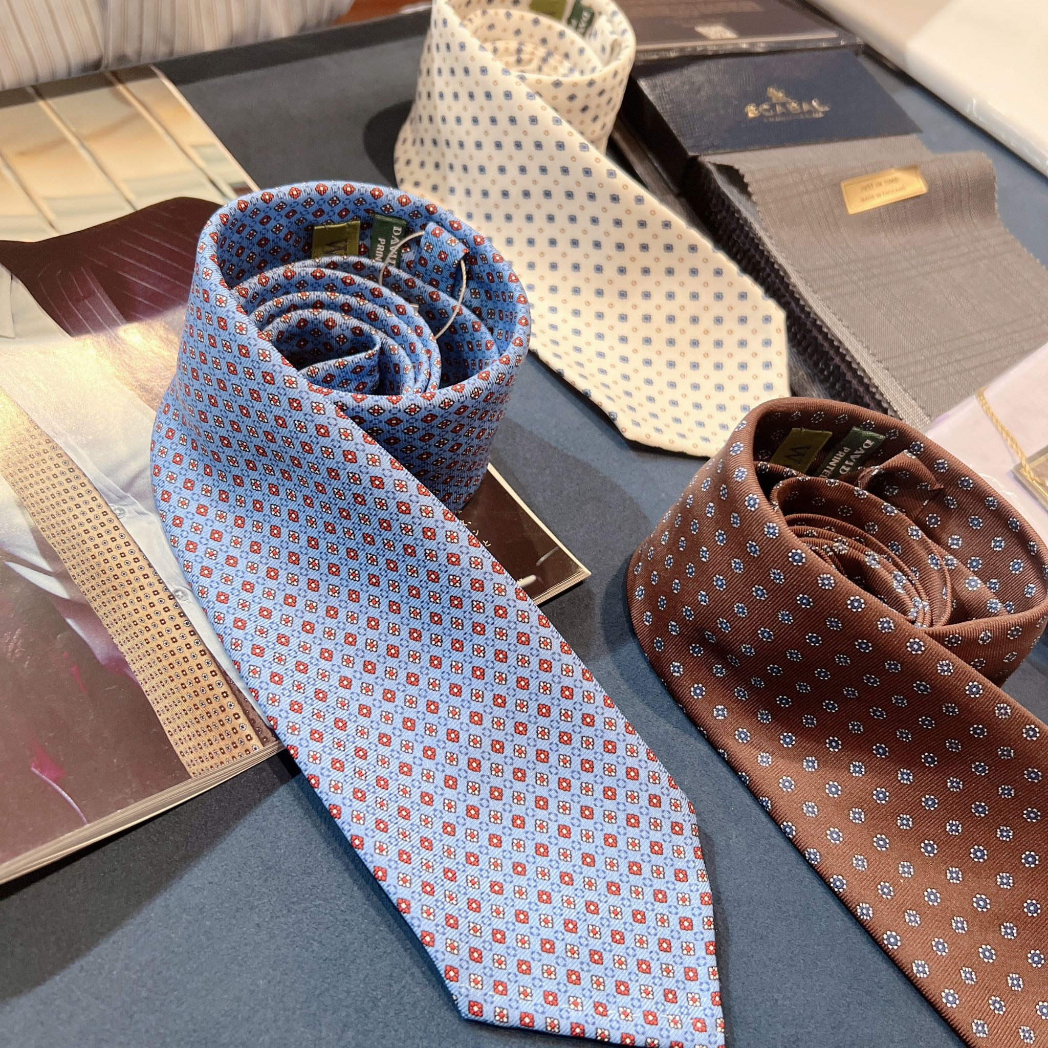 セッテピエゲ  小紋タイ  ブルー208